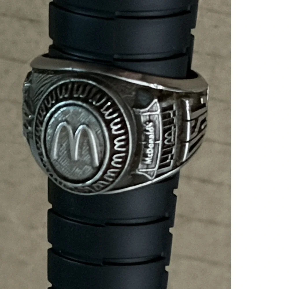 McDonald's Service Ring Vintage Signet‎ Silver Tone 15 Year Logo Size 6 1990s